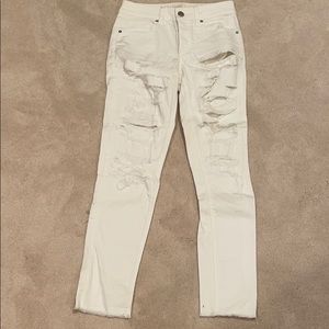 American Eagle Ripped high rise jeans